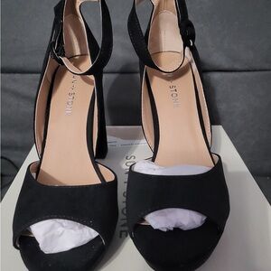 Sun + Stone Elegant Black Heels Size 8